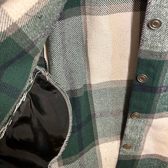 Wool plaid medium trucker style green and white jacket. - Picture 9 of 10